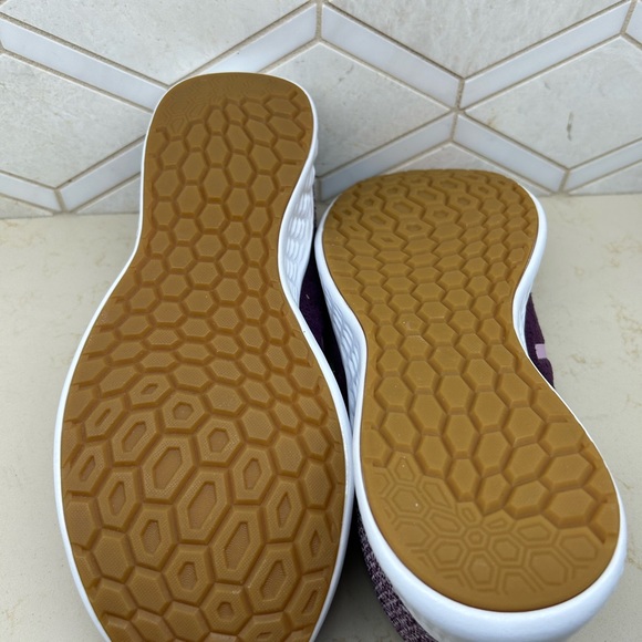 Fresh Foam Ladies New Balance - Picture 3 of 3